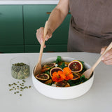 Silicone-nesting-bowl-with-salad-server