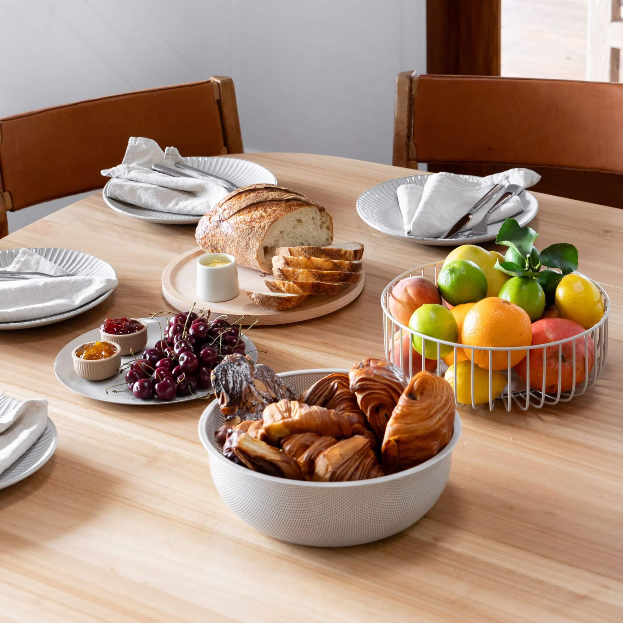 Ceramic Salt & Pepper Pods