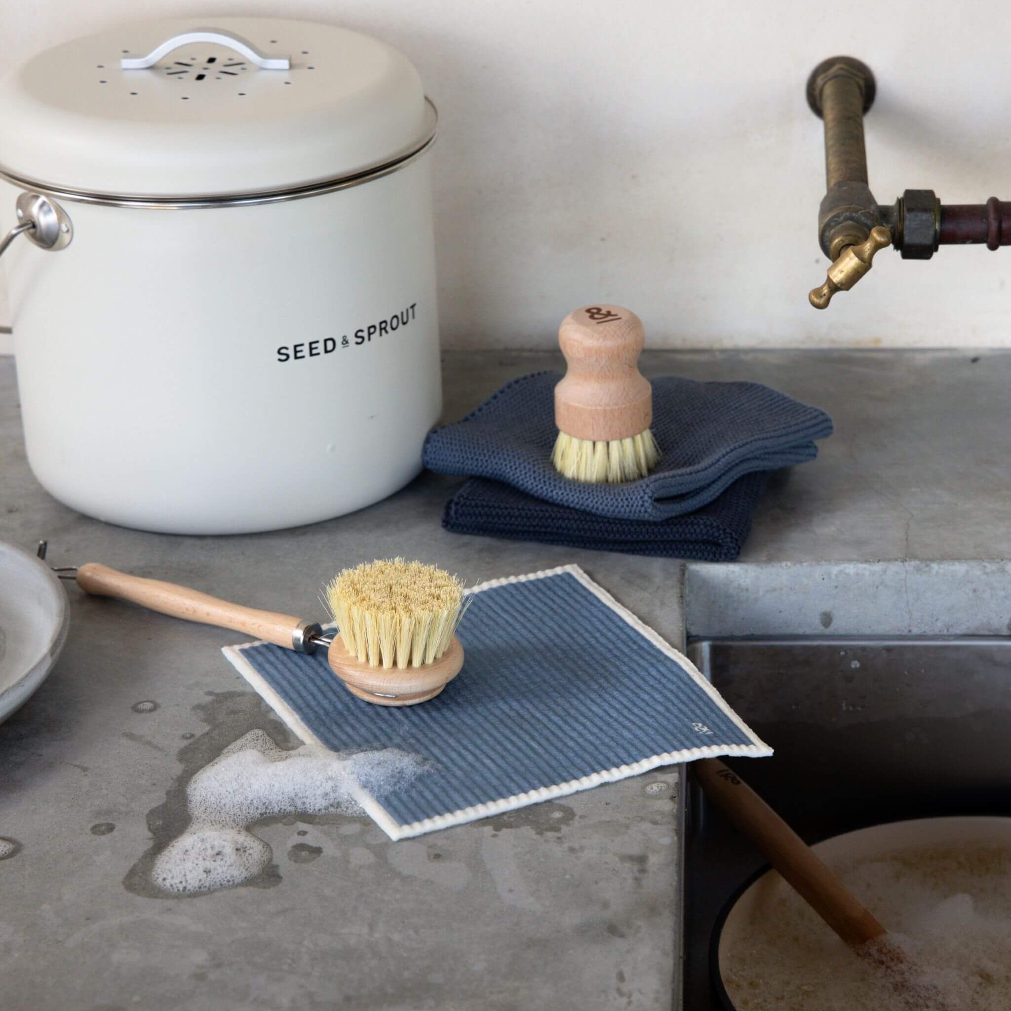 Dish Brush Set